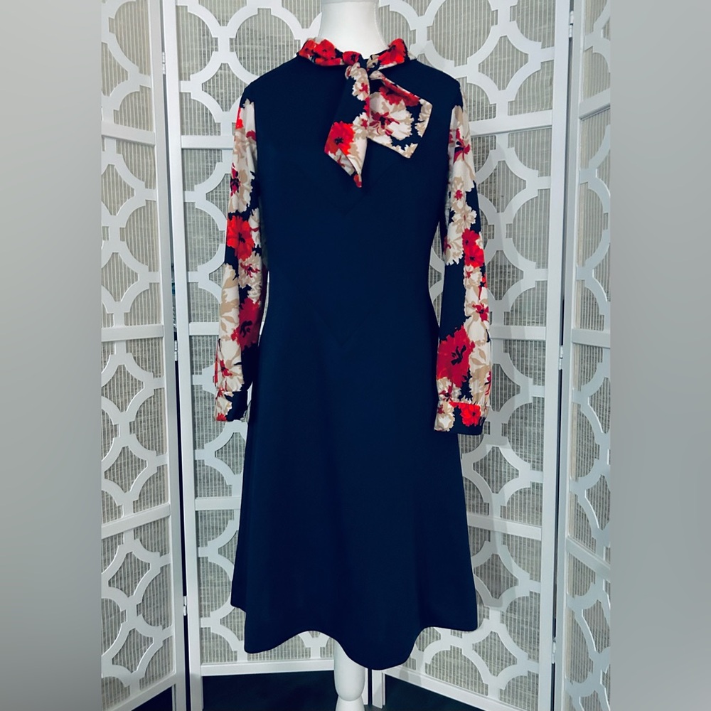 Vintage Navy Blue Dress Red Flowers 70s A Line Polyester 60s 1970s - Picture 15 of 15